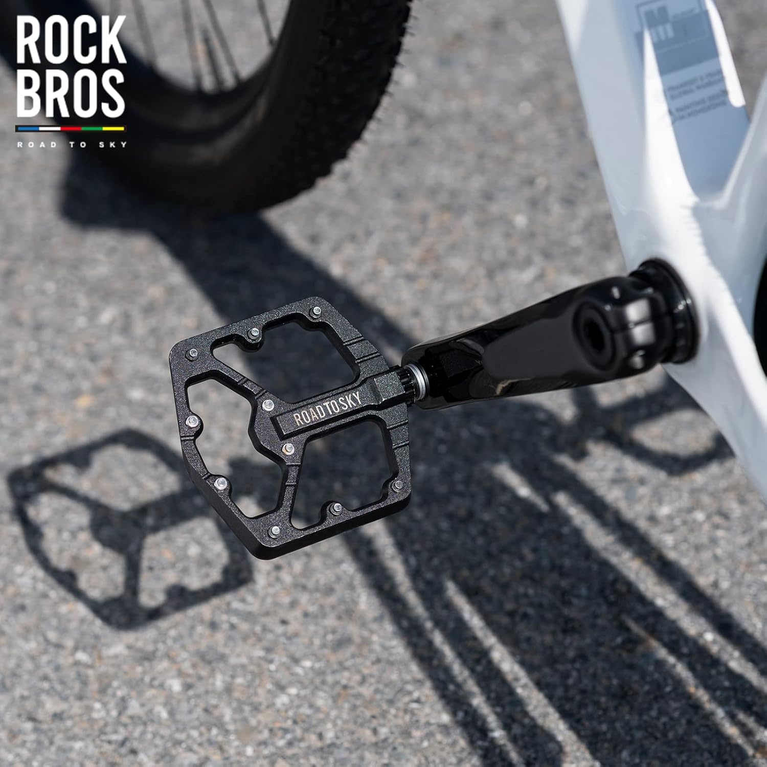 image:imageROCKBROS Mountain Bike Pedals MTB Pedals Flat Bike Pedals Sealed Bearing NonSlip Bicycle Platform Pedals Aluminum Alloy 916 for BMX Road Bike