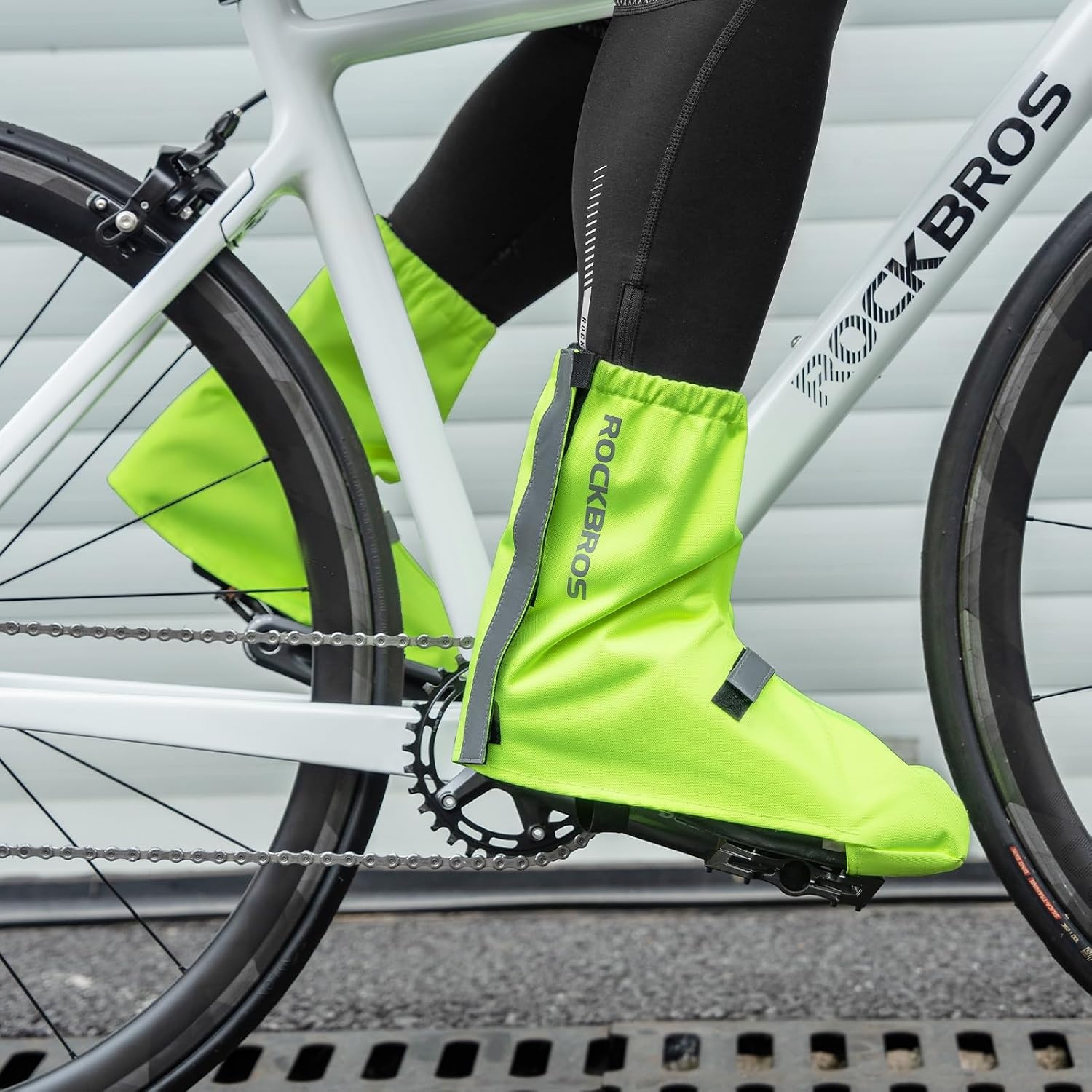 image:imageROCKBROS Cycling Shoes Rain Covers Water Resistant Bike Shoe Cover Windproof Bicycle Overshoes for Mountain Road Bike ShoesGreen